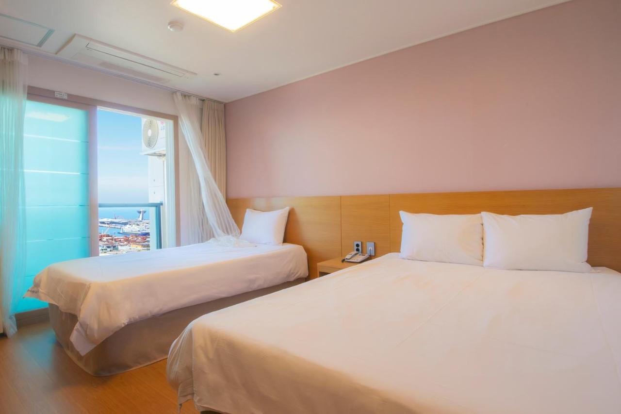 Sims Hotel Jeju Bagian luar foto
